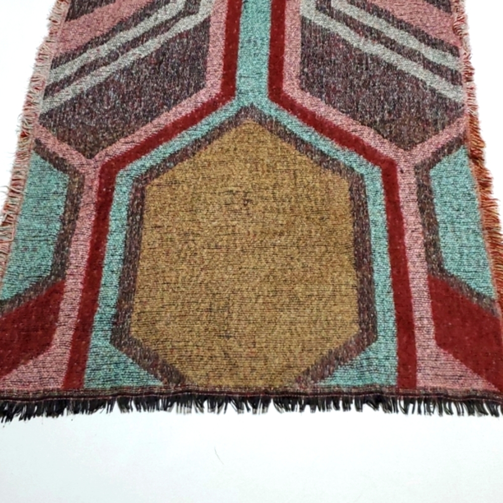 EXPRESS Oversize Soft Shaw/Scraf with Fringe Size 26'×80'